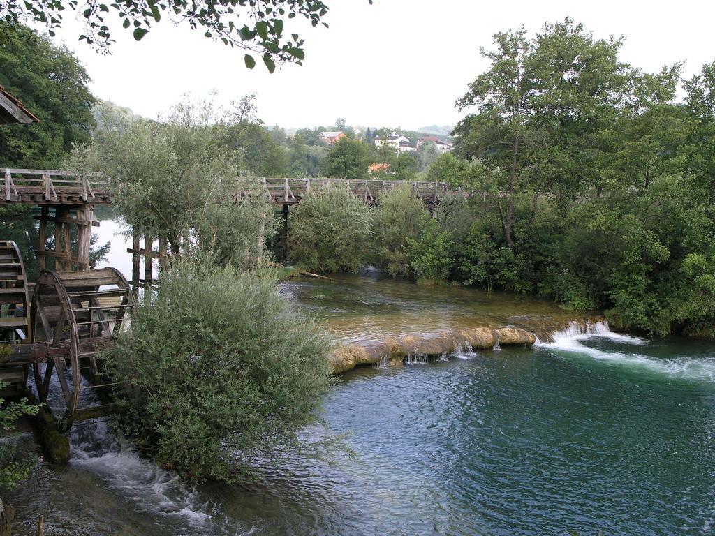 Hotel Kamp Slapić Duga Resa Zewnętrze zdjęcie